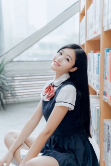 三田佳子